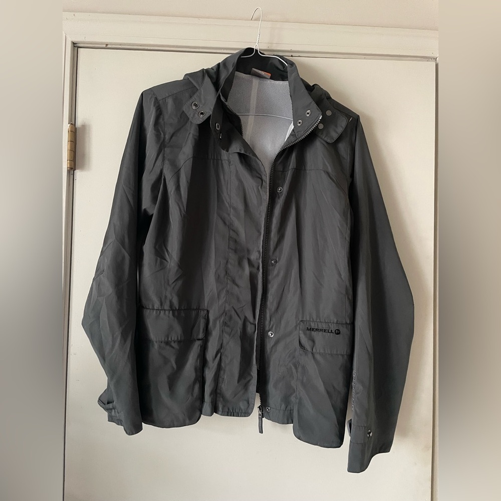 Merrell Gray Raincoat Lightweight Utility Design. Size XL